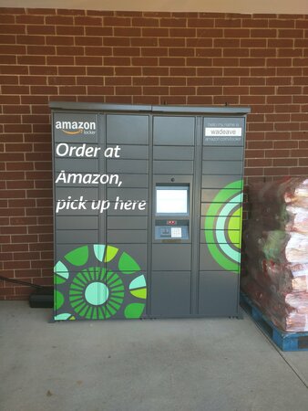 Amazon Locker on Wade Avenue